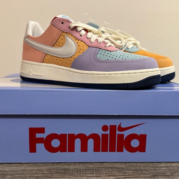 Nike Air Force 1 Puerto Rico Day Men’s Size 9.5 (Familia) - Picture 1 of 12